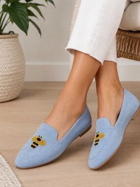 Talbots blue suade bumblebee Embroidered Women's Loafers